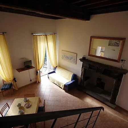 Lägenhet Sleeps 6 Pool Wifi Mezzegra
