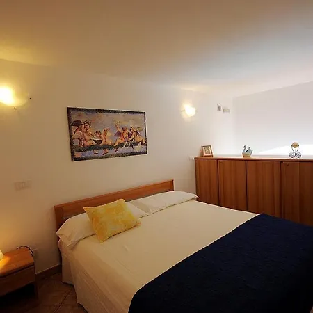 Lägenhet Sleeps 6 Pool Wifi *